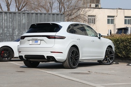   2023款保时捷 Cayenne S 2.9T 铂金版
