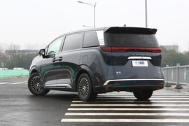   2022款腾势D9 EV 600 四驱旗舰型