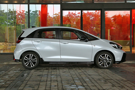   2023款 广汽本田飞度 1.5L CVT潮跑Pro版