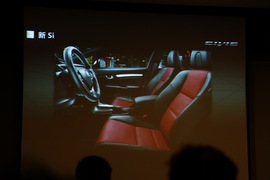   2014款本田思域1.8L/2.4L试驾实拍