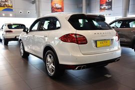 2014款保时捷Cayenne 3.0 Platinum Edition