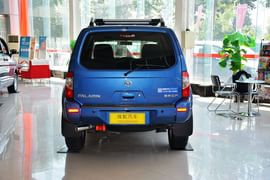   2013款郑州日产帕拉丁2.4L手动豪华型 四驱(国四)