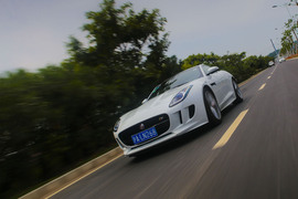   2014款捷豹F-Type Coupe试驾实拍