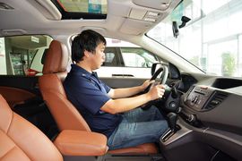   2013款本田CR-V 2.0L两驱经典版
