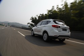   2014款陆风X5 2.0T 8AT试驾