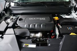   2014款Jeep自由光2.4L都市版