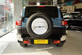   2013款丰田FJ酷路泽4.0L