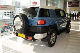   2013款丰田FJ酷路泽4.0L