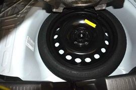   2014款雪佛兰爱唯欧两厢1.4SL MT舒适版