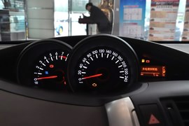   2015款丰田逸致跨界版180E CVT跨界版