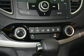   2015款本田CR-V 2.0L两驱都市版