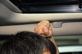   2014款Jeep自由光2.4L豪华版到店实拍