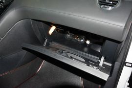   2014款标致RCZ 1.6T豪华优雅型