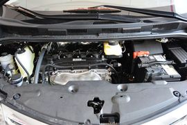   2015款比亚迪M6 2.4L自动豪华型