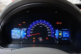   2015款比亚迪M6 2.4L自动豪华型