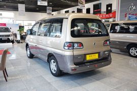   2015款东风风行菱智M3 1.6L 7座舒适型