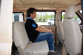   2015款福田伽途V3 1.0L标准型LJ465Q到店实拍