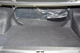   2012款力帆620 1.5L手动舒适型B