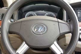   2012款力帆620 1.5L手动舒适型B