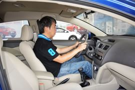   2014款力帆530 1.5L手动标准型到店实拍