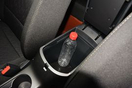  2014款起亚K3S 1.6L GL手动版到店实拍
