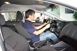   2014款起亚K3S 1.6L GL手动版到店实拍