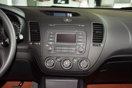   2014款起亚K3S 1.6L GL手动版