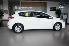   2014款起亚K3S 1.6L GL手动版