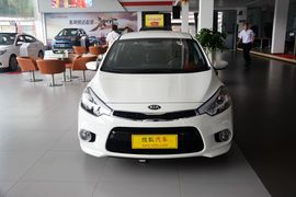   2014款起亚K3S 1.6L GL手动版