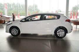  2014款起亚K3S 1.6L GL手动版