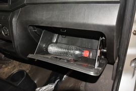   2015款一汽佳宝V77 1.3L标准型