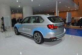   宝马X5 xDrive40e法兰克福车展实拍