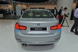 宝马330e法兰克福车展实拍