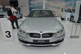 宝马330e法兰克福车展实拍