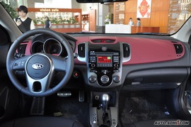   2010款起亚速迈1.6L AT运动版