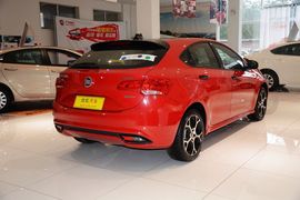   2015款菲亚特致悦1.4T自动夜型者