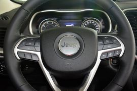   2014款Jeep自由光2.4L高性能版