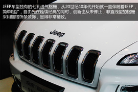   最越野的城市SUV　长沙拍国产JEEP自由光