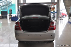   2010款上海英伦SC715手动基本型