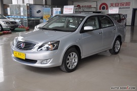   2010款上海英伦SC715手动基本型
