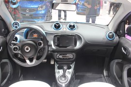   smart fortwo BRABUS日内瓦车展实拍
