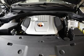   2016款哈弗H8 2.0T两驱舒适型