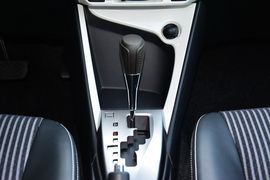   2015款丰田致炫1.5G自动炫动天窗特别版
