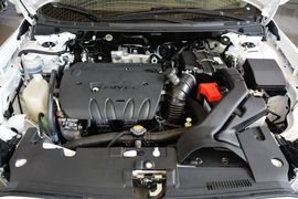   2016款三菱翼神1.8L CVT黑白复刻版