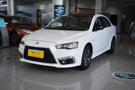   2016款三菱翼神1.8L CVT黑白复刻版