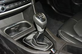  2015款东南V CROSS 1.5L手动智趣型