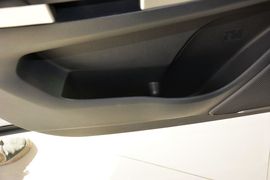 2016款海马V70 2.0L手动舒适型6座