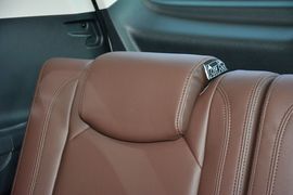 2016款海马V70 2.0L手动舒适型6座