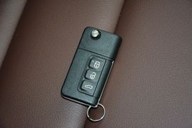 2016款海马V70 2.0L手动舒适型6座