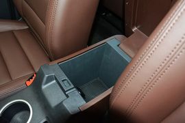 2016款海马V70 2.0L手动舒适型6座